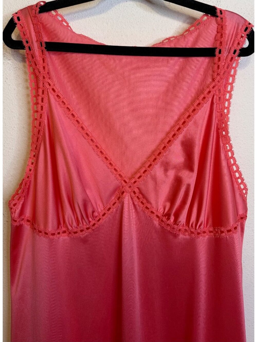 Vintage  VANITY FAIR Long Nightgown 36 Medium Nylon Pink Coral Maxi Sleeveless